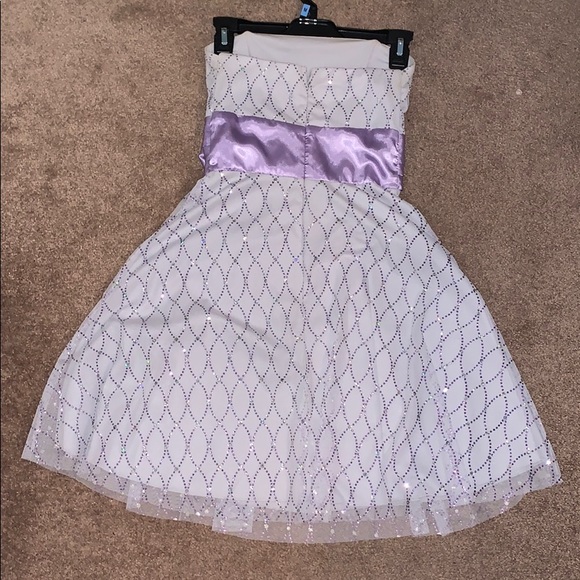 Dress - Picture 5 of 5